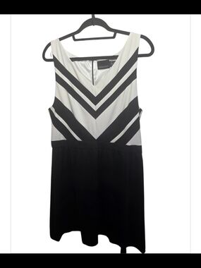 Cynthia Rowley Black White Chevron Stripe Fit & Flare Dress US XL